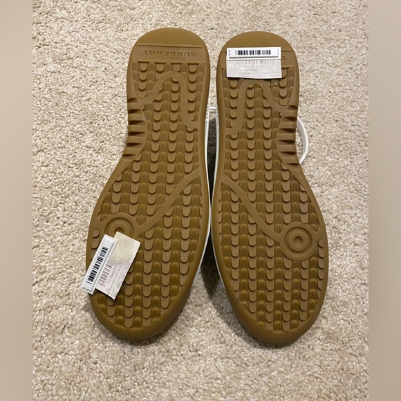 Authentic Burberry Sneakers with box - NWT - Picture 9 of 11